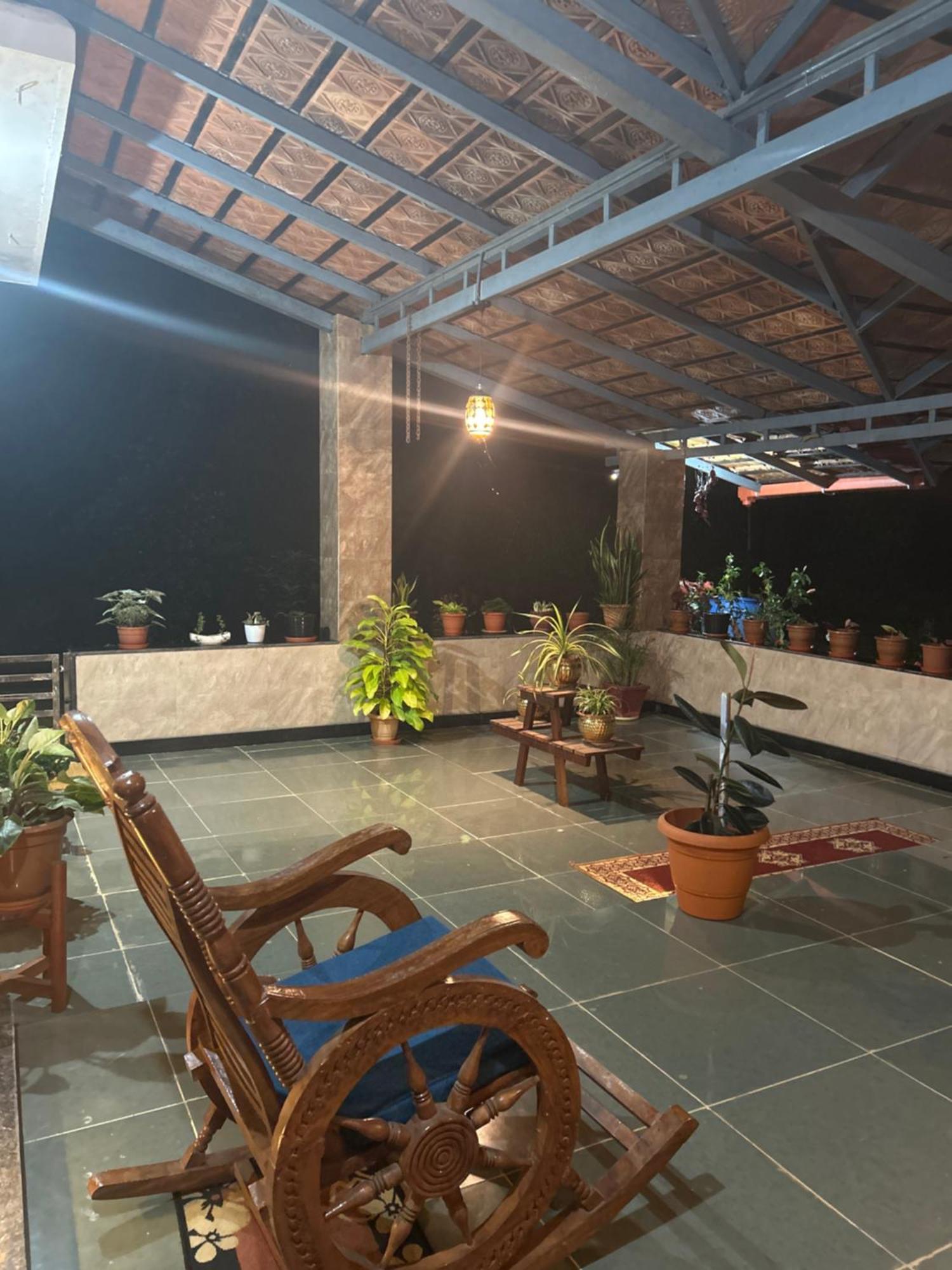 Coorg Naladi Holidays Kakkabe Eksteriør billede